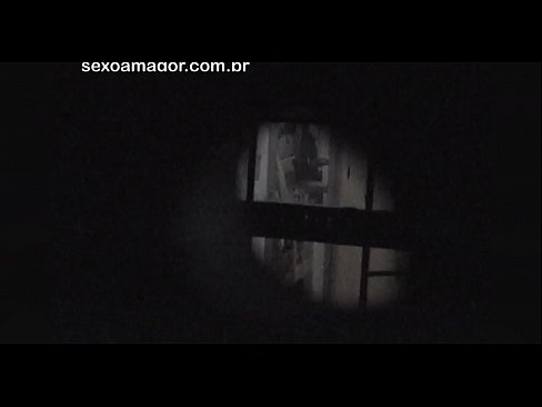❤️ Blondie é gravada en segredo por un voyeur do barrio escondido detrás de ladrillos ocos ❤️ Vídeo porno na pornografía gl.sex00.top ❌️❤